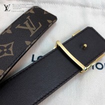 Lv 原單面料,內襯頭層小牛皮底.搭配原單扣4-06