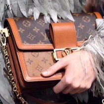 LV-M44391-01   路易威登新款原版皮DAUPHINE手袋