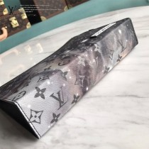 LV-M44448   路易威登新款原版皮POCHETTE VOYAGE中號手包