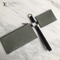 M63046     路易威登原版皮男士小錢包