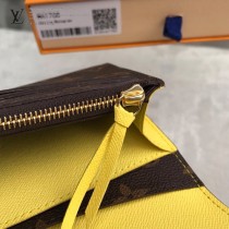 M61289-02  新款豆豆系列原版皮錢包