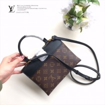 LV-M44141-03  路易威登原版皮手提斜背包