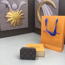 LV-M58106-04   路易威登原版皮多功能雙拉鑰匙包