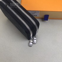 LV-M58106-01   路易威登原版皮多功能雙拉鑰匙包