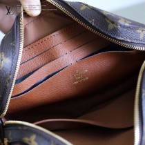 M44355原版皮 Monogram Eclipse帆布制裁而成