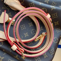 M44543 原版皮 Rivoli BB 手袋以 Monogram 帆布勾勒風琴結構