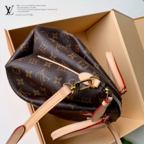 M44543 原版皮 Rivoli BB 手袋以 Monogram 帆布勾勒風琴結構