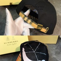 博柏利Burberry火爆單品TB經典格紋棒球帽各大時尚達人明星同款