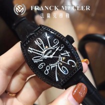 FM 法蘭克穆勒 FranckMuller  酒桶型表殼和誇張的弧度設計 滿足了小女生對FM的熱愛