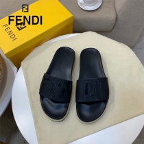 FENDI 芬迪 新款  人字拖 涼鞋 獨家限定系列 休閑時裝拖鞋進口小牛皮