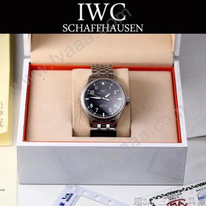 IWC-086-3  IWC萬國 飛行員系列馬克十八勞倫斯特別版