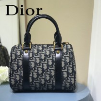 M5810A  DIOR  迪奧原版皮刺繡枕頭包