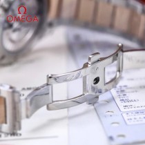 鷗米茄8500機芯海馬系列Aqua Terra 150米腕表-05