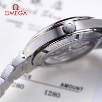 鷗米茄8500機芯海馬系列Aqua Terra 150米腕表-09
