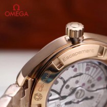 鷗米茄8500機芯海馬系列Aqua Terra 150米腕表-01