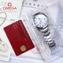 鷗米茄8500機芯海馬系列Aqua Terra 150米腕表-09