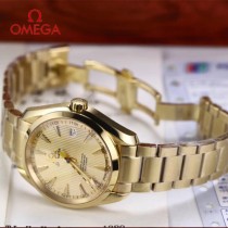 鷗米茄8500機芯海馬系列Aqua Terra 150米腕表-04