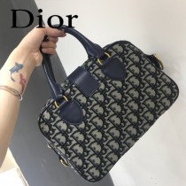 DIOR  型號M8613A-03迪奧 Obique標誌性帆布保齡球包