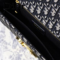 DIOR  迪奧原版皮Montaigne復古 蒙田包-01