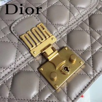 DIOR迪奧原版皮新款DIORADDICT藤格紋小羊皮翻蓋式手提包-07