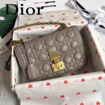 DIOR迪奧原版皮新款DIORADDICT藤格紋小羊皮翻蓋式手提包-07
