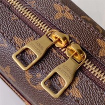 M44754 新款吳亦凡同款原版皮  Soft Trunk 大號郵差包