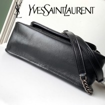 YSL-21 YSL新款Niki小號柳釘款斜挎包郵差包