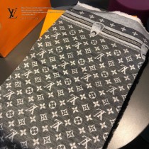 LV最新 STUDDY DENIM MONOGRAM披肩 三色