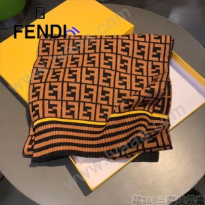 FENDI秋冬最新款簡單圍巾