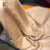 LV最新 STUDDY DENIM MONOGRAM披肩 三色