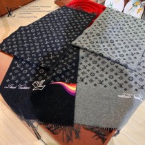 LV  Rainbow手工刺繡釘珠羊絨披肩系列