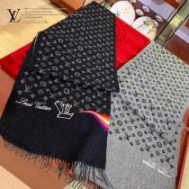 LV  Rainbow手工刺繡釘珠羊絨披肩系列