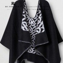 巴寶莉 Burberry   最新的豎條雙面鬥篷