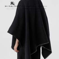 巴寶莉 Burberry   最新的豎條雙面鬥篷