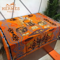HERMES愛馬仕絲羊絨方巾