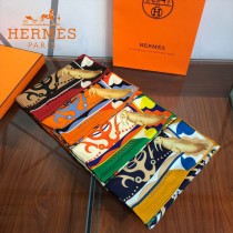 HERMES愛馬仕絲羊絨方巾