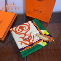HERMES愛馬仕絲羊絨方巾