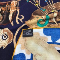 HERMES愛馬仕絲羊絨方巾