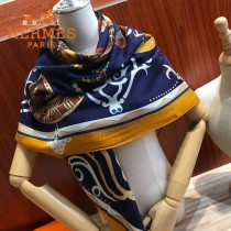 HERMES愛馬仕絲羊絨方巾