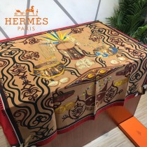HERMES愛馬仕絲羊絨方巾
