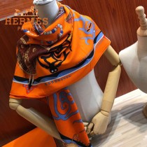 HERMES愛馬仕絲羊絨方巾