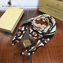 burberry巴寶莉 標誌性條紋圍巾方巾
