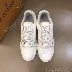 LV  低幫灰白色 by Virgin Abloh最好看的運動鞋
