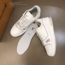 LV  低幫灰白色 by Virgin Abloh最好看的運動鞋