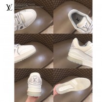 LV  低幫灰白色 by Virgin Abloh最好看的運動鞋