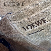 LOEWE 031  LOEWE 羅意威   gate Bumbag 馬鞍腰包胸包