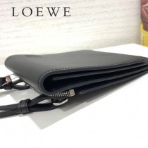 LOEWE 030-2 LOEWE 羅意威  gusset flat crossbody bag系列男裝包