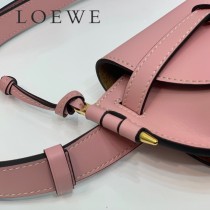 LOEWE 031-3  LOEWE 羅意威   gate Bumbag 馬鞍腰包胸包