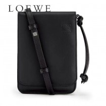 LOEWE 030-2 LOEWE 羅意威  gusset flat crossbody bag系列男裝包