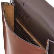 LOEWE 030 LOEWE 羅意威  gusset flat crossbody bag系列男裝包